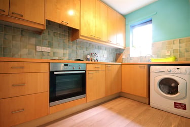 2 bed flat, Sloane Court, Sandyford, Newcastle, NE24PF - Image 1